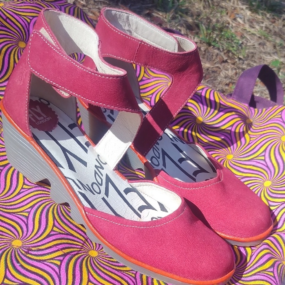 Fly London Suede Heels Euro 39, Women's 8.5